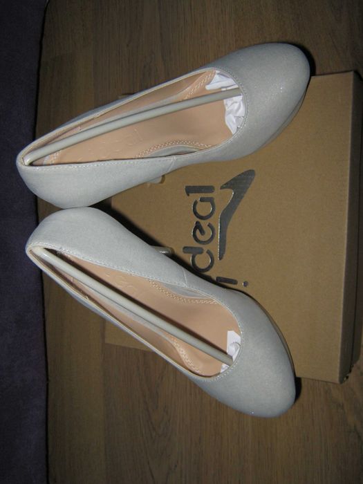 Дамски високи обувки