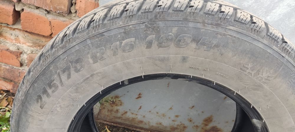 Зимние шины 215/70 r16