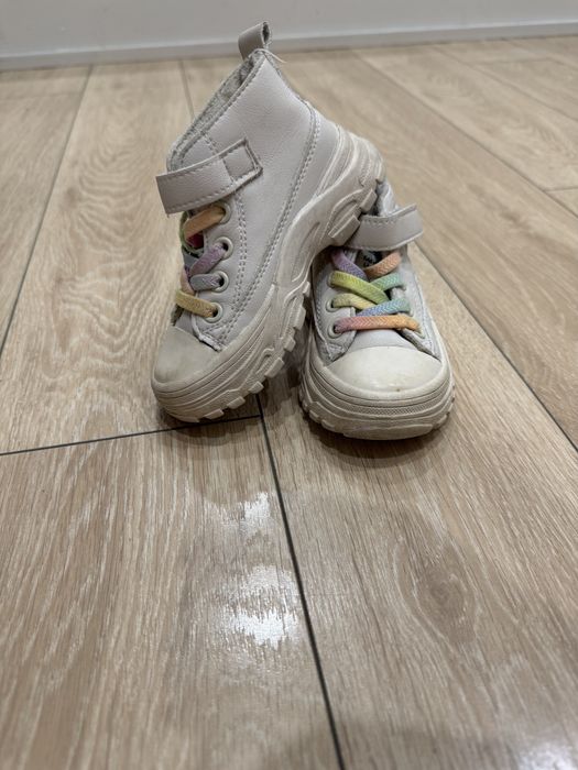 Сапожки для девочки