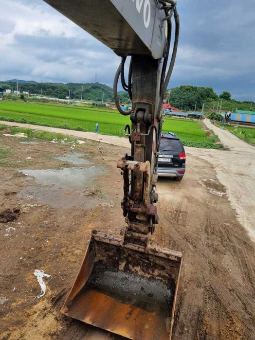 Экскаватор сотилади Volvo EW140E 2016