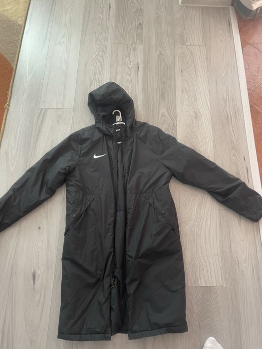 Geaca nike lunga de iarna/primavara