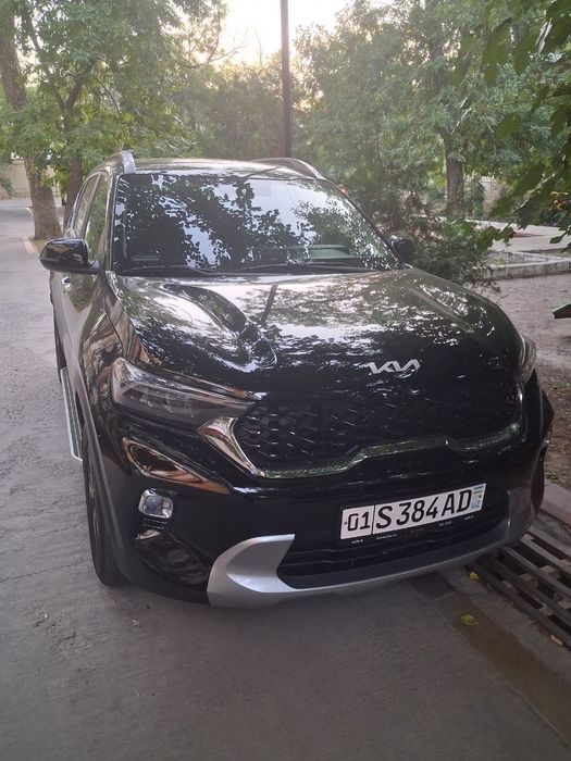 Kia sonet 2025 yil qora