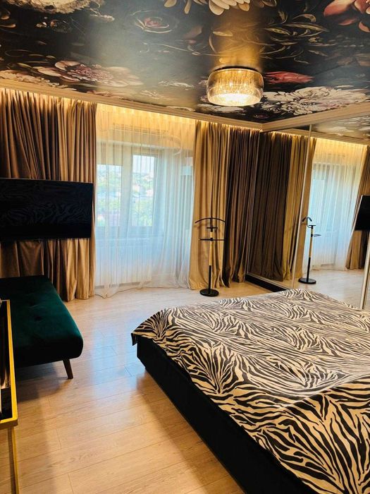 Penthouse Ultracentral Palas Mall 130 MP