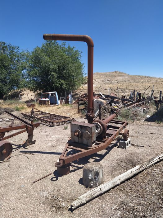 Поливной насос. для трактора.