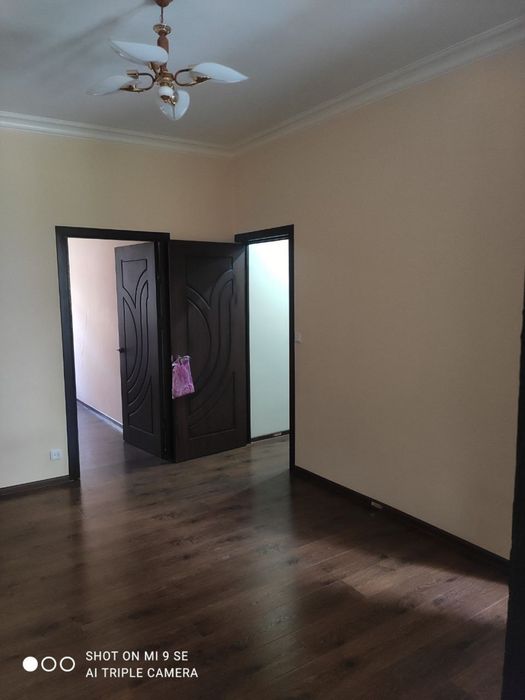 Чиланзар 3.  2 х комнатная Пустая.  Семейным