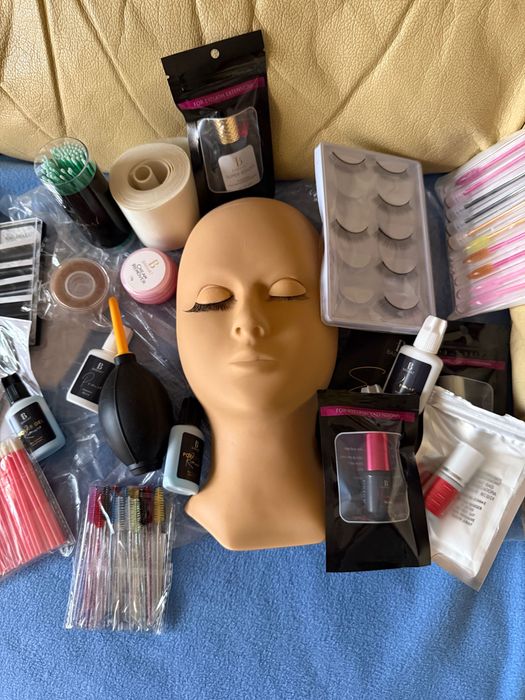 Materiale pentru extensii de gene