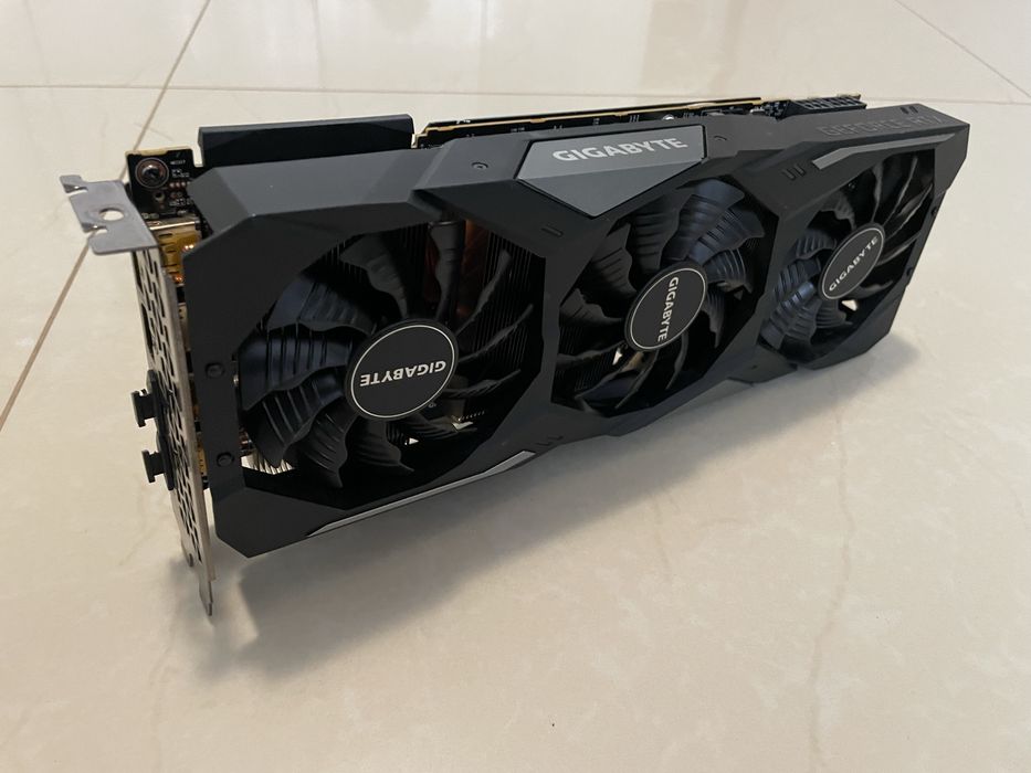 Placa video RTX 2080 super OC Gigabyte 8GB