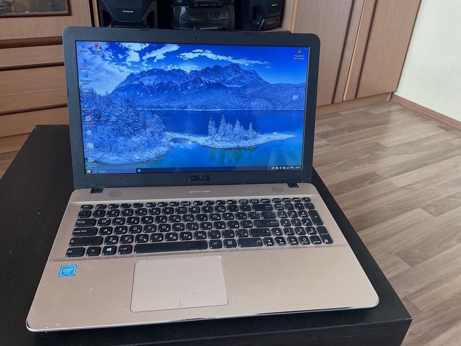 Лаптоп Asus SonicMaster