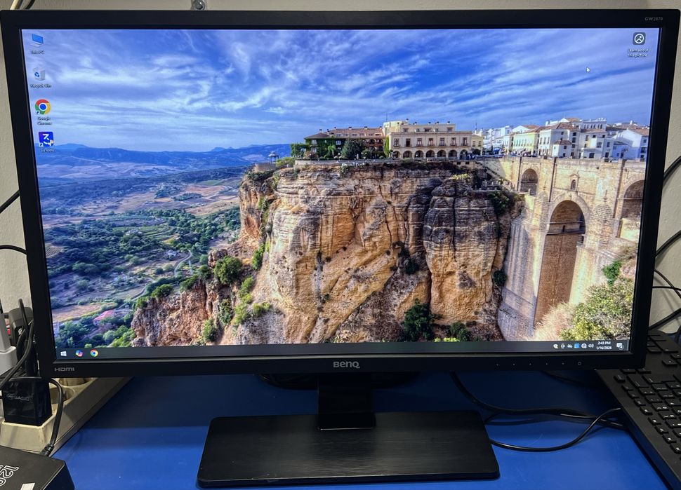 Vand Pc i5 + Monitor 28”