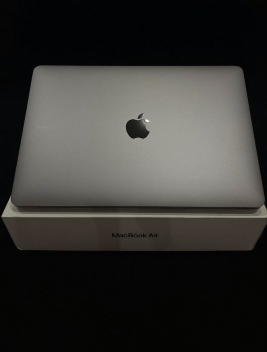 Макбук м1 2020 сатылады