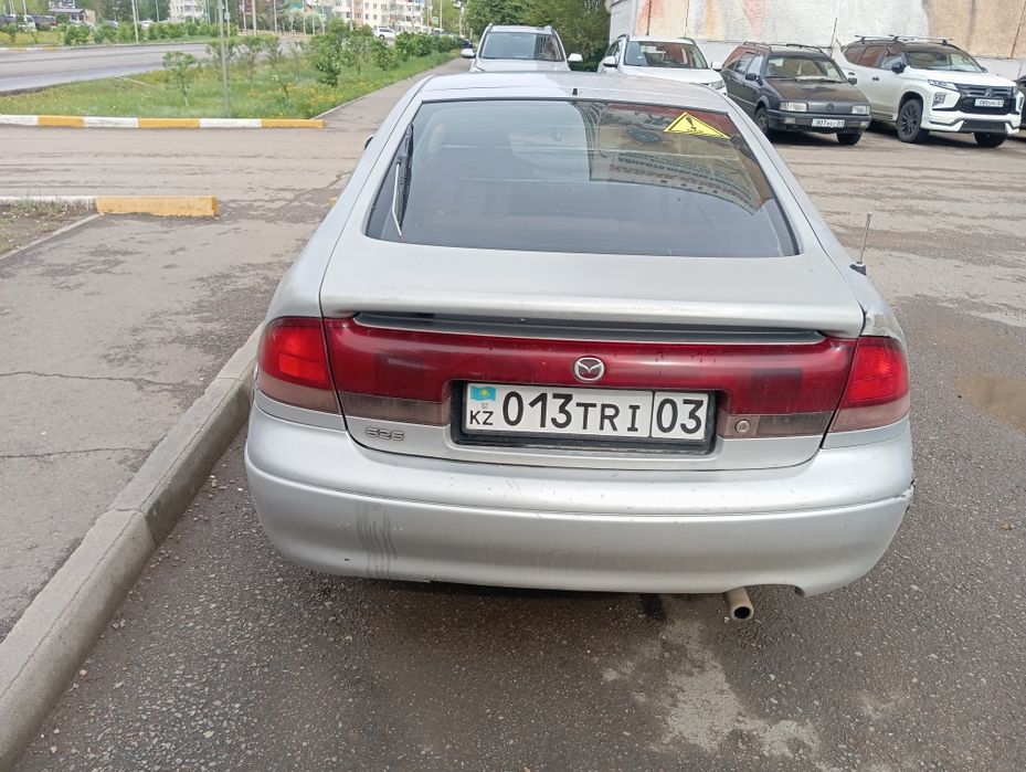 Продам Мазду Кронос