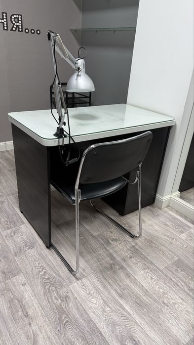 Стол для нейл мастера