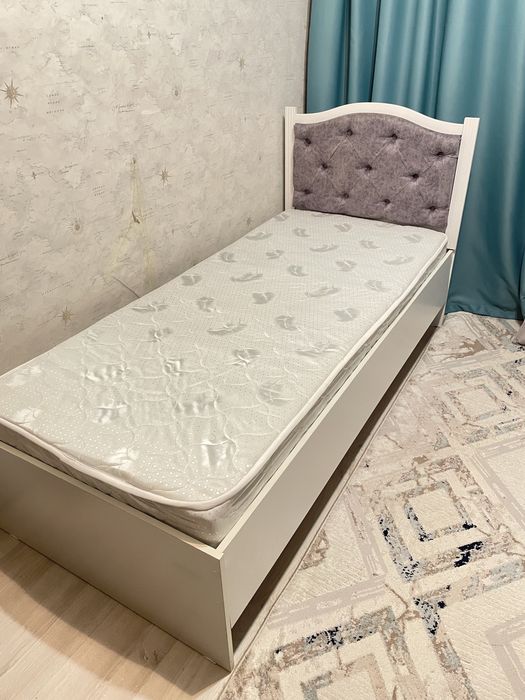 Кровать современная