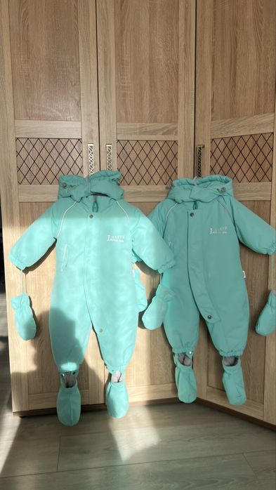 Продам детский зимний комбинезон