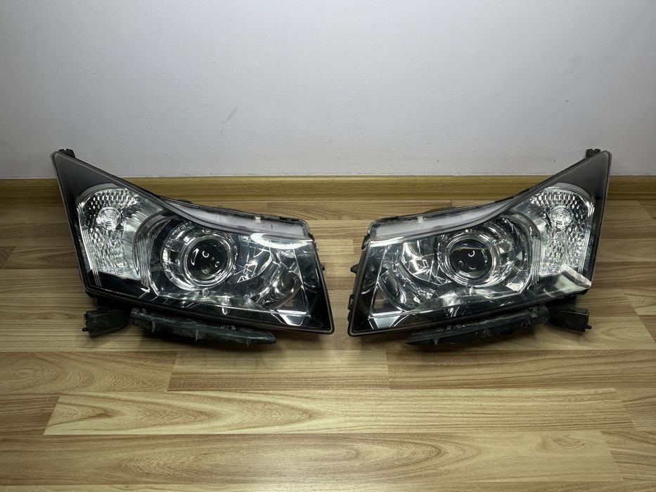 Фары BI-LED на Шевроле Круз