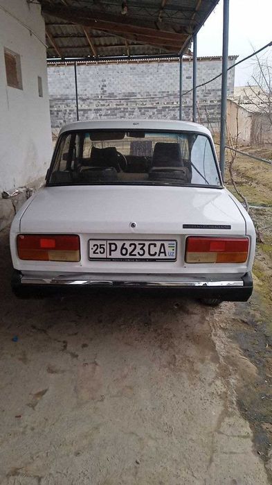 Vaz 2107 sotiladi