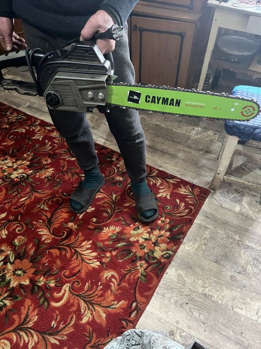 Продам электро пилу