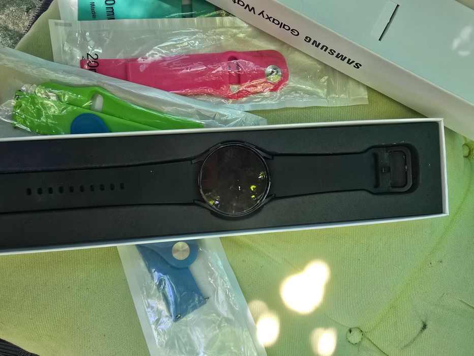 Смарт часовник samsung watch 4