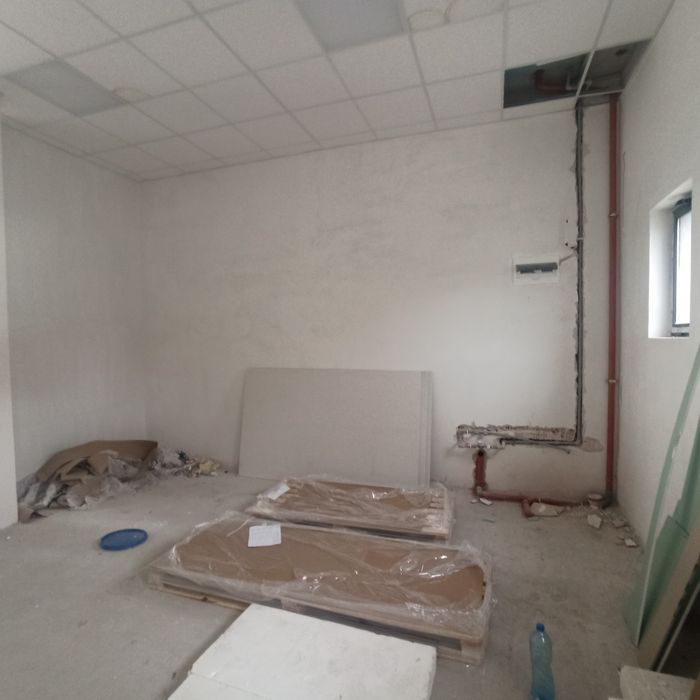 Продава се Магазин в Казанлък - 80 кв.м за 1875 €/кв.м - Снимка #3