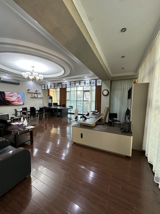 Metro Oybekda 1-Linyada 4-Etajli Ofis 4-etaji Arendaga beriladi