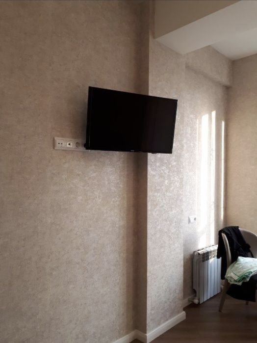 Установка телевизора на стену