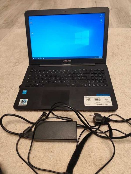 Laptop ASUS 15.6" | Intel i5-6200U | 8GB RAM |Acumulator nou,| Stare [Foarte bună]