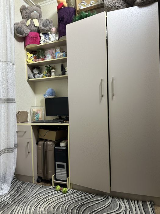 Продам подростковый спальный гарнитур