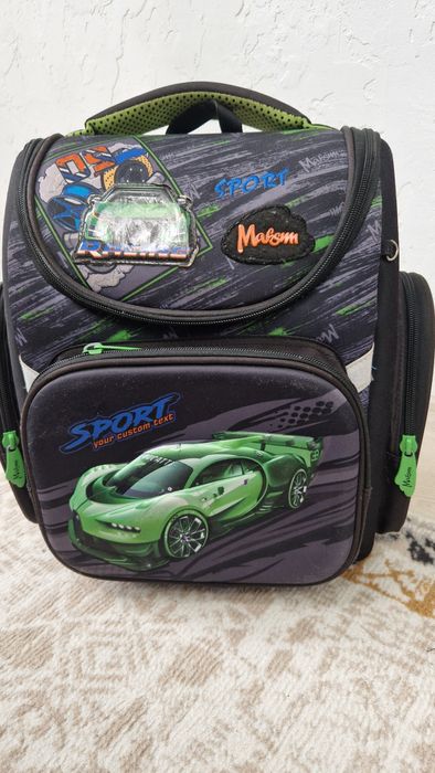 Продам рюкзак для начальных классов