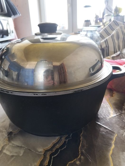 Продам казан 7л.