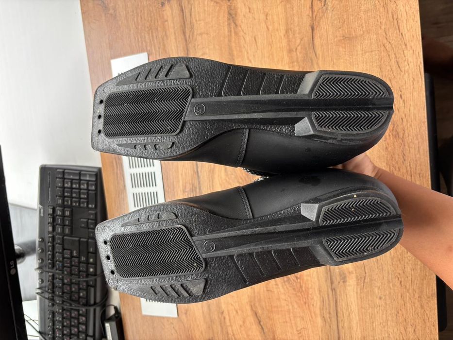 Мужские лыжные ботинки