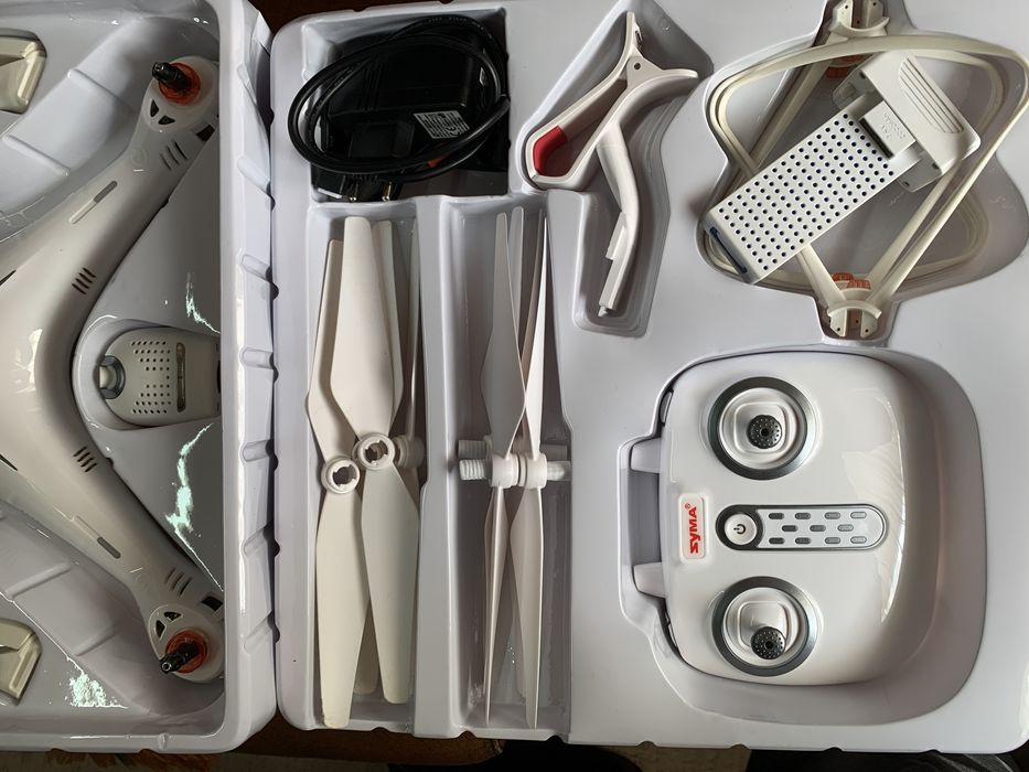 Дрон SYMA X8PRO с HD камера и GPS