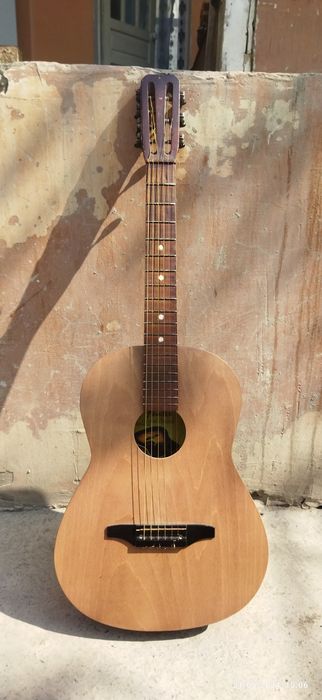 Gitara acoustic 500 000 soʻm