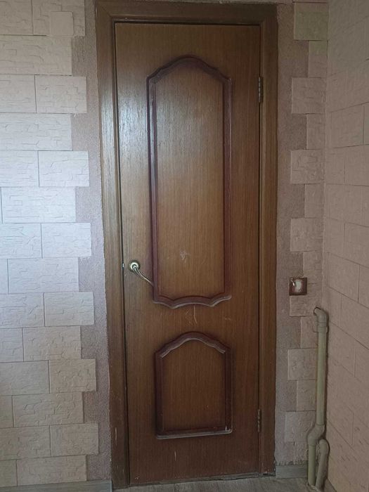 Двери деревянные