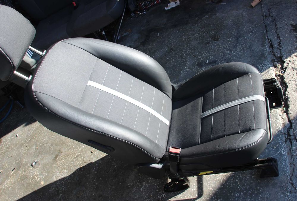 САЛОН / СЕДАЛКИ ЗА ФОРД КУГА  2010 г. Ford Kuga   – 800 лв.