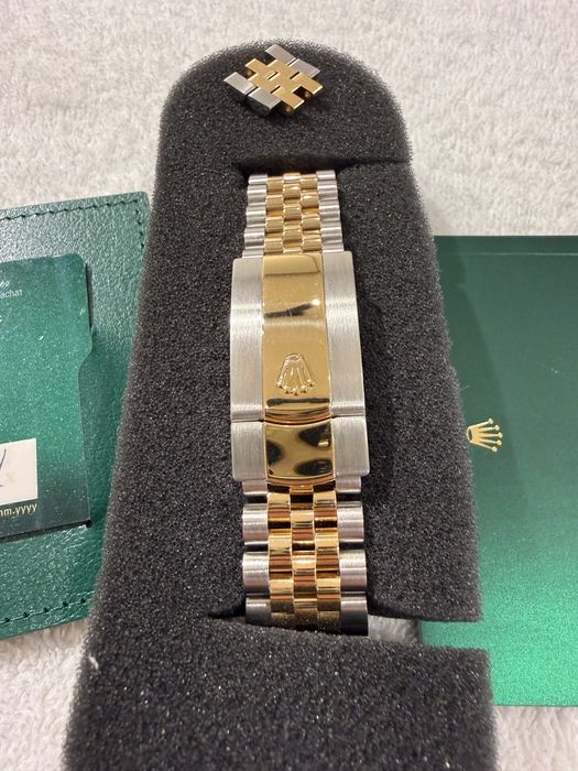 Rolex Datejust 41mm  18k Yellow Gold  Full set