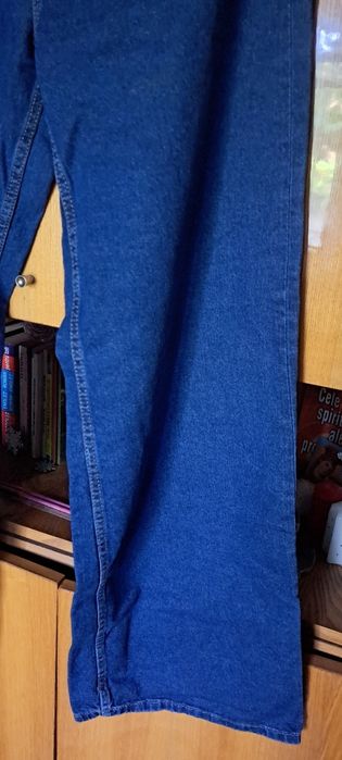 Pantaloni denim,  noi,  mărimea 40 -42