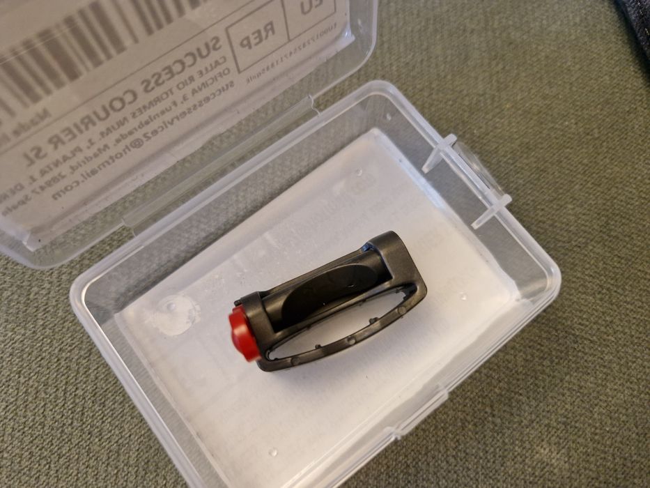 Държач за бутон Dyson v8 и други