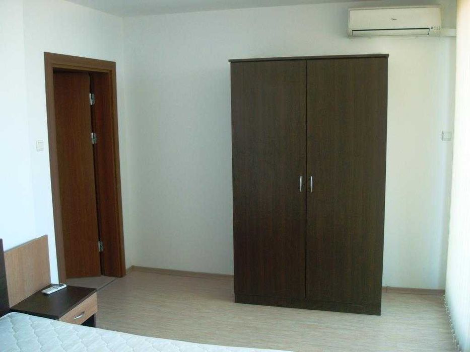 Тристаен панорамен апартамент в гр. Обзор! На 150метра от плажа!