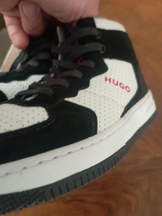 Детски маратонки HUGO
в бяло G00245
HUGO
-5% в приложението