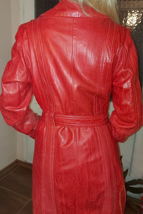 Дамско кожено манто