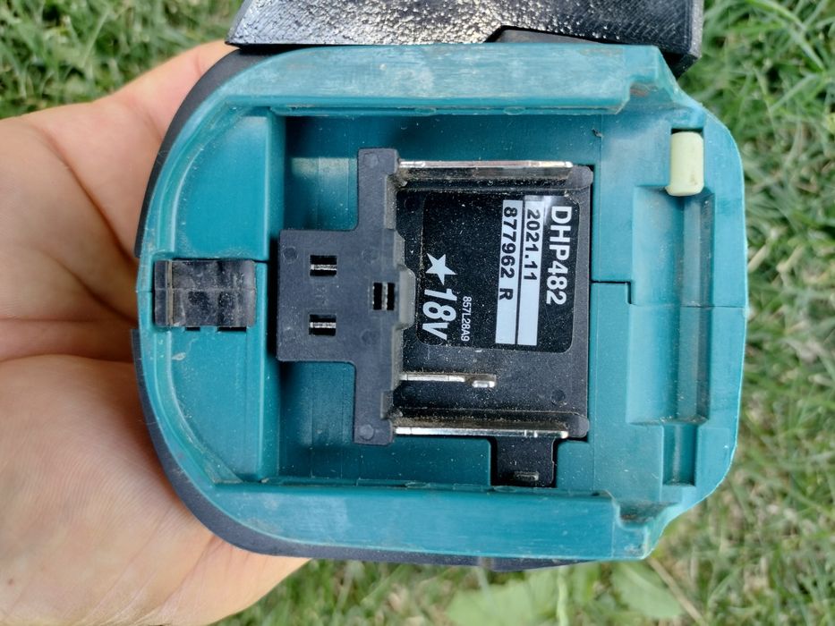 Makita dhp 482 defectă