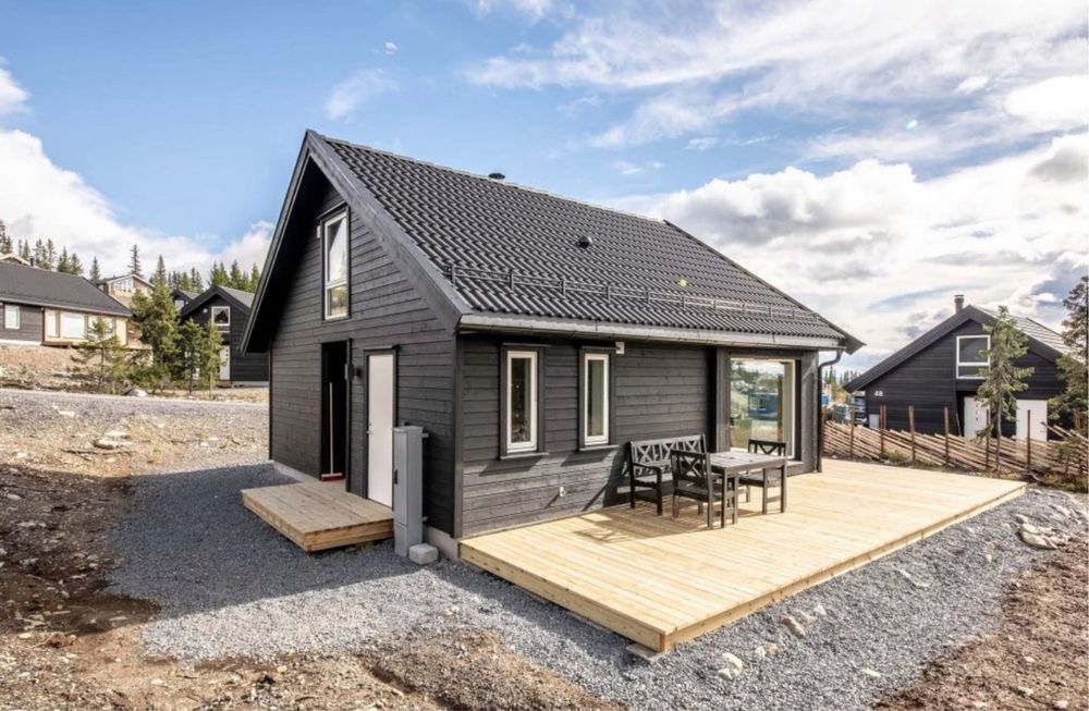 Case pe structura metalica la super pret