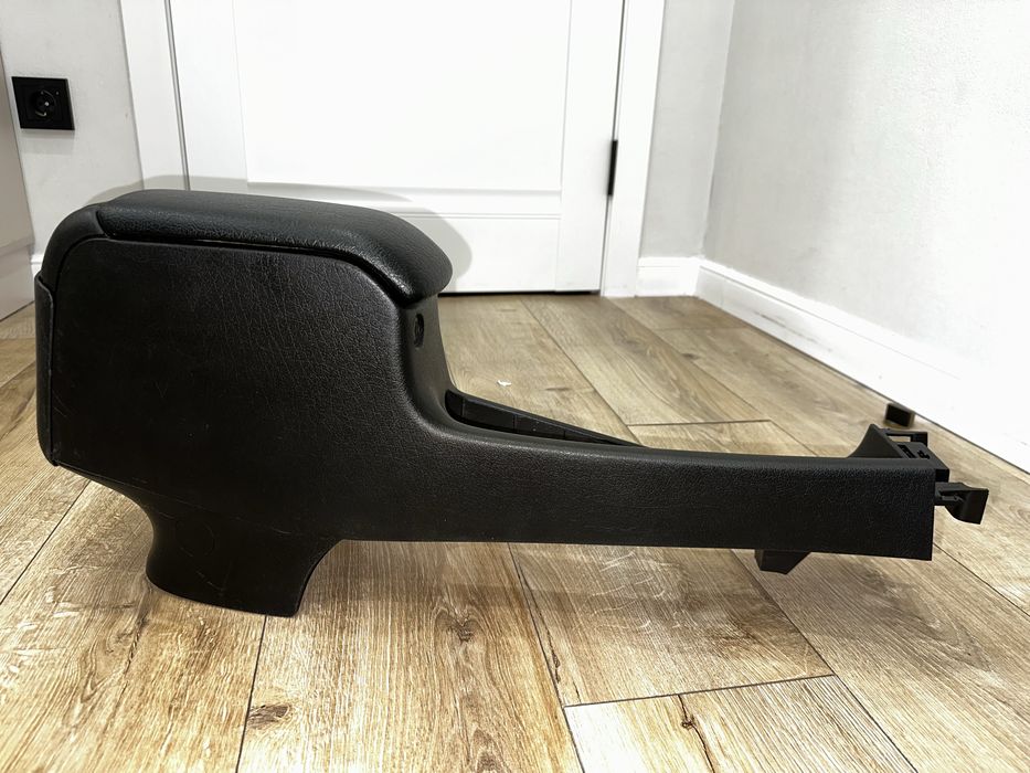 Подлокотник для пассат б3/б4