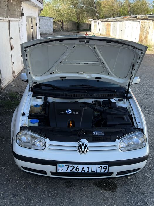 Volkswagen Golf-4