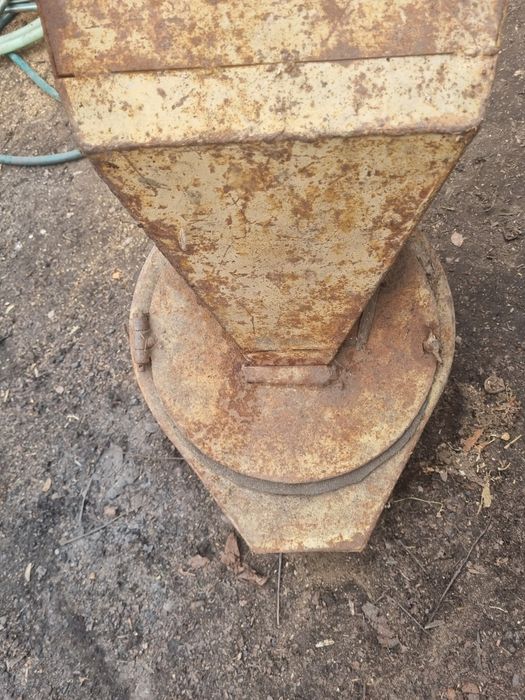 Moara macinat porumb