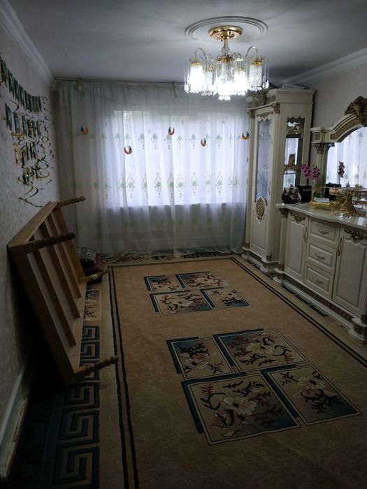 Продаётся 3-х комнатная квартира в Чирчике
