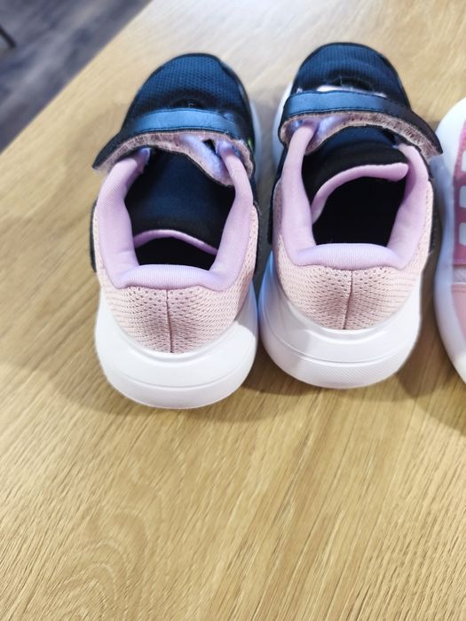 Маротонки за момиче Adidas 2бр.-26 номер.