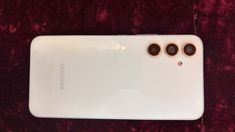 Срочно продам Samsung A 54 5 G!