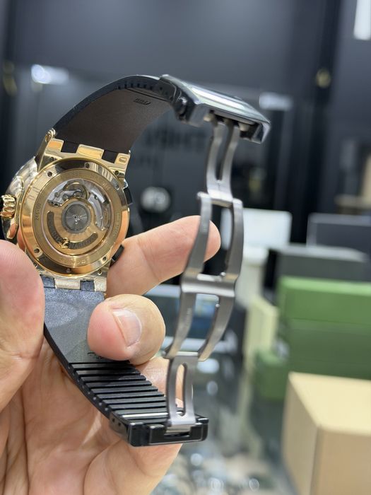 Золотые Часы Ulysse Nardin Executive Dual Time 18k