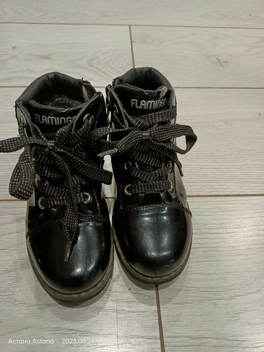 Ботинки на девочку